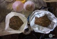 На Волыни в подпольных цехах изъяли 80 килограммов янтаря