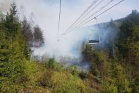 Пожар в Карпатах застал гостей курорта Захар Беркут на подъемнике