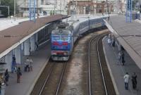 Укрзализныця назначила на май дополнительные поезда для школьников