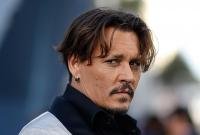 Джонни Депп подал в суд на Эмбер Херд, обвинив бывшую жену в насилии