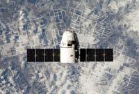 Космический грузовик Dragon приводнился в Тихом океане