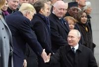 Пусть весь мир подождет – Путин приехал последним на церемонию в Париже