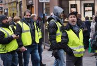 В очередной волне протестов желтых жилетов во Франции приняли участие 10,3 тыс. человек
