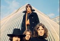 Мадуро подарил гитару основателю Pink Floyd
