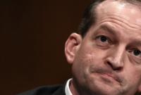 Министр труда США уходит в отставку на фоне скандала с растлением несовершеннолетних