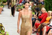 Белла Хадид вышла на New York Fashion Week в обуви украинского дизайнера