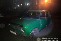 У украинца на таможне изъяли более 2 тыс. упаковок шоколада и чая