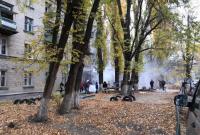 Лихие 90-е возвращаются?: титушки пытались силой выселить из дома жителей киевского общежития (видео)