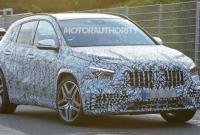 Новый Mercedes-Benz GLA прибавит в размерах и получит новый 1,3-литровый турбомотор