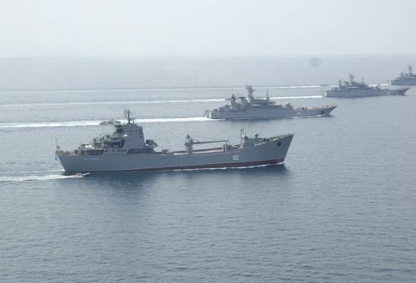 На боевом дежурстве в Черном море - четыре вражеских ракетоносителя с 24 «Калибрами»